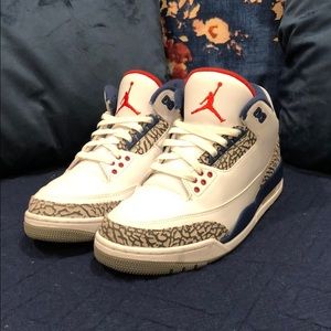 Air Jordan 3 Retro OG “True Blue” Size 9M Like New